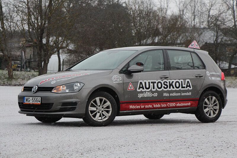 Autoskolas mācību automašīnas 1
